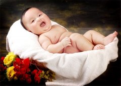 【愛(ài)心+創(chuàng)意】寶貝成長(zhǎng)紀(jì)念冊(cè)怎么做？
